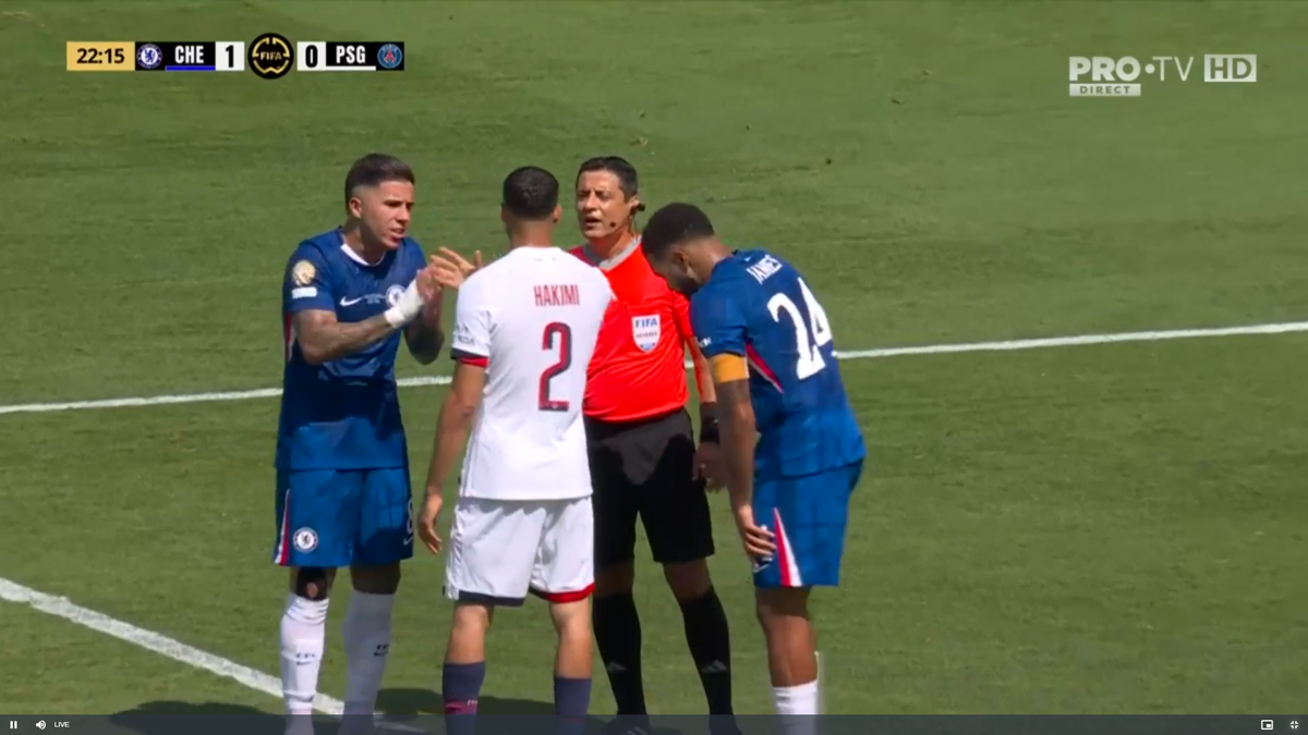Scandal pe teren după primul gol din Chelsea - PSG » Fotbaliștii au fost la un pas de bătaie