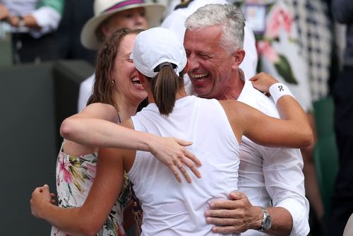 Iga Swiatek, noua campioană de la Wimbledon, are o relație glacială cu mama ei: „Contactul este foarte limitat”