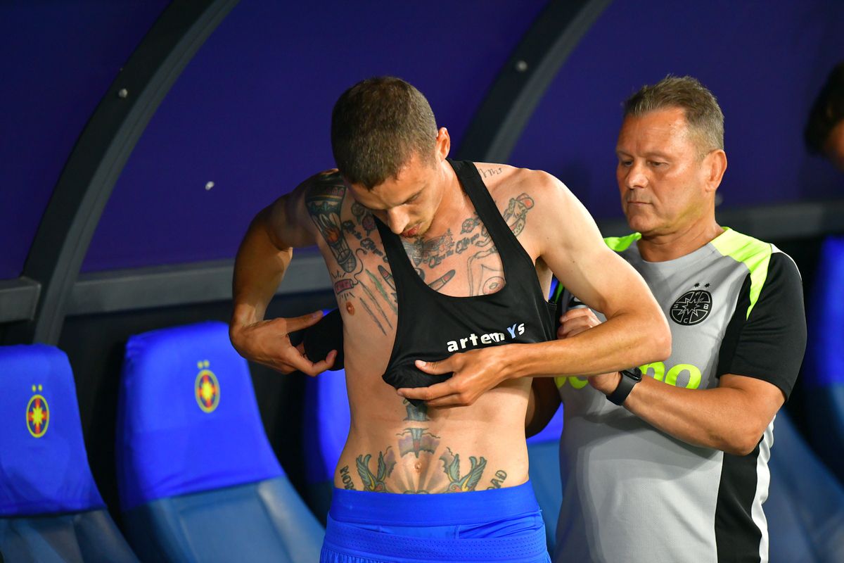 Citate din Bob Marley și versuri celebre din Eminem! Corpul lui Juri Cisotti, plin de mesaje ascunse