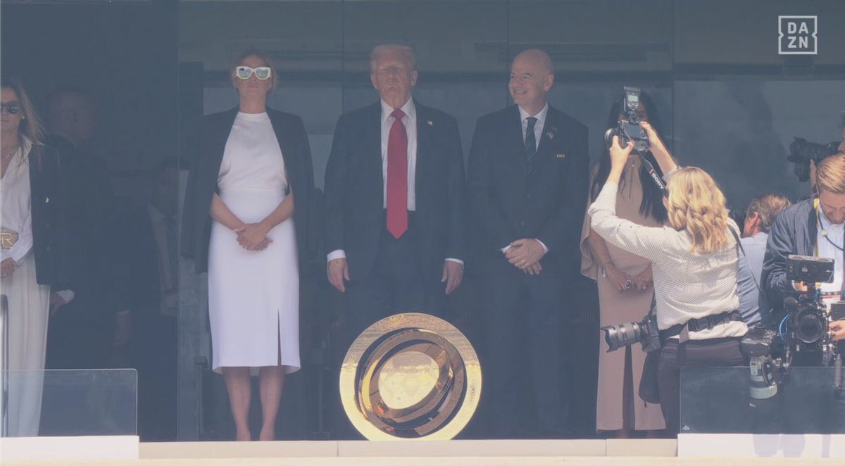 Nemaivăzut! Cu ce a venit Donald Trump la finala Mondialului Cluburilor și ce gest a făcut în momentul intonării imnului