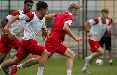 Noul jucător de la Dinamo, sfaturi de viață de la Mircea Rednic: „Asta m-a învățat”