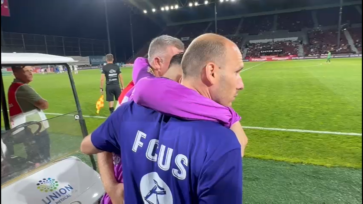 Vești despre Andrei Dorobanțu după accidentarea din meciul cu CFR Cluj: „Poate călca în pământ”