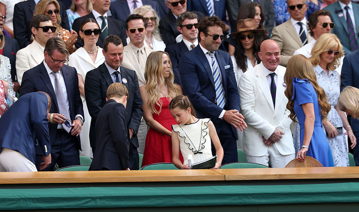 Vedetele s-au înghesuit la finala Wimbledon dintre Sinner și Alcaraz » Prințesa Kate Middleton și-a schimbat ținuta, Hollywood-ul a fost puternic reprezentat