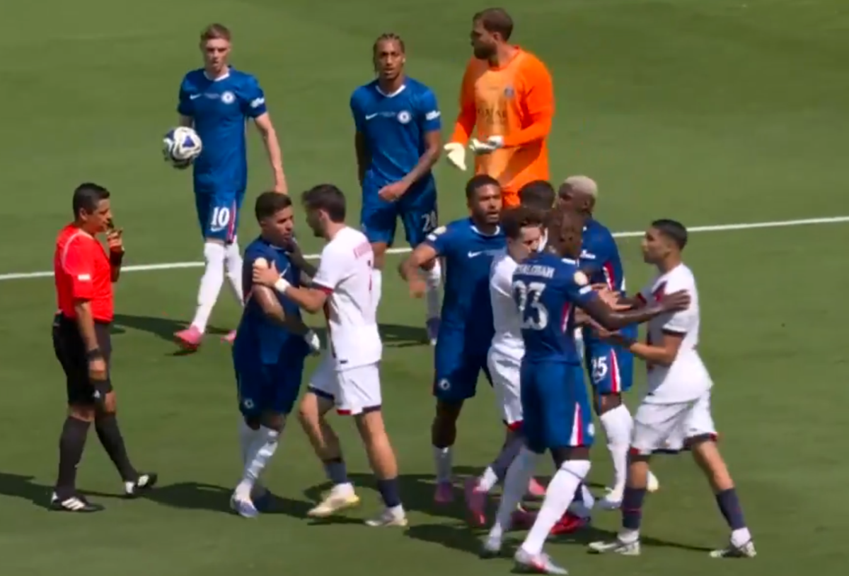 Scandal pe teren după primul gol din Chelsea - PSG » Fotbaliștii au fost la un pas de bătaie