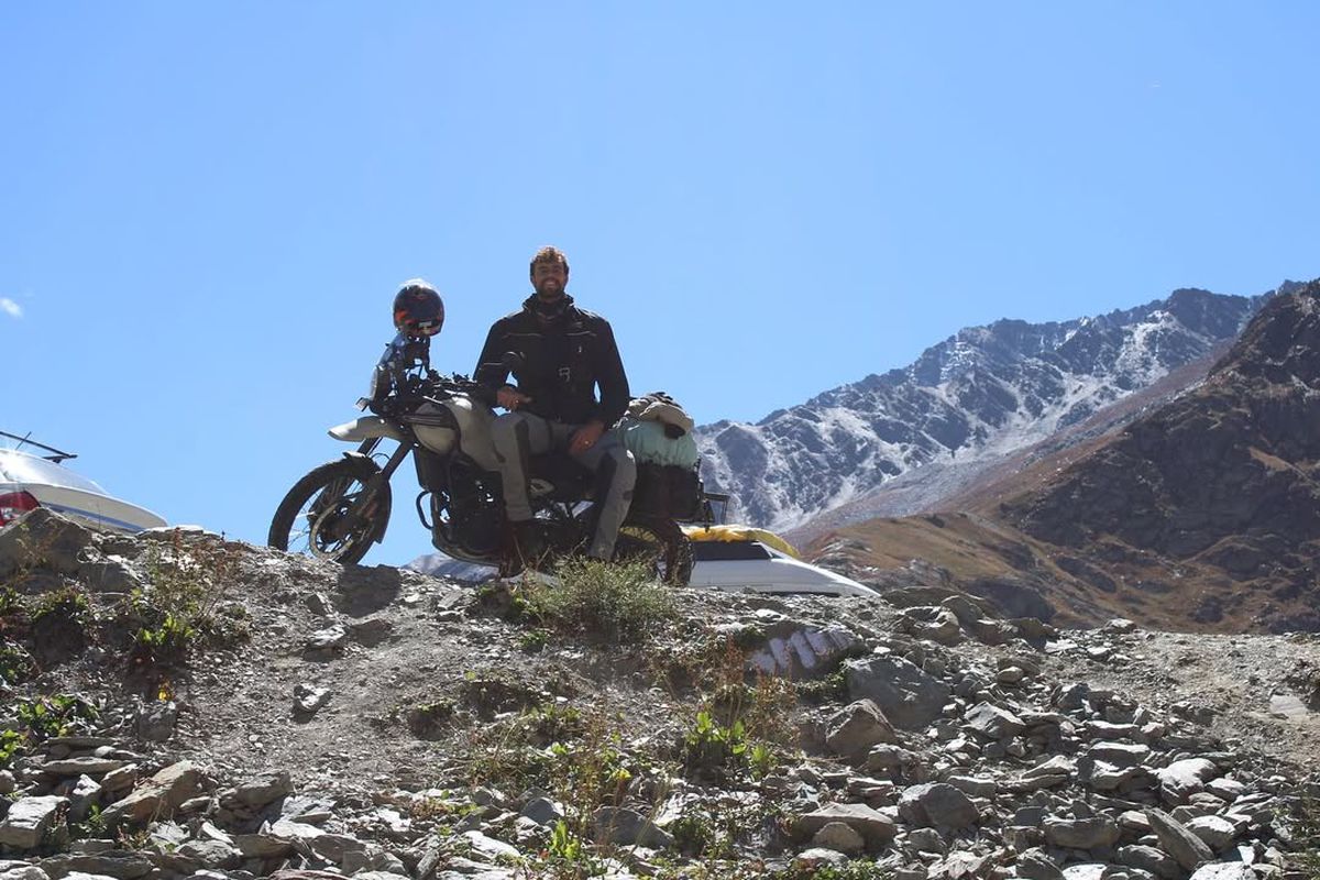 Ben Altit, noul jucător al lui U-BT, an sabatic în India