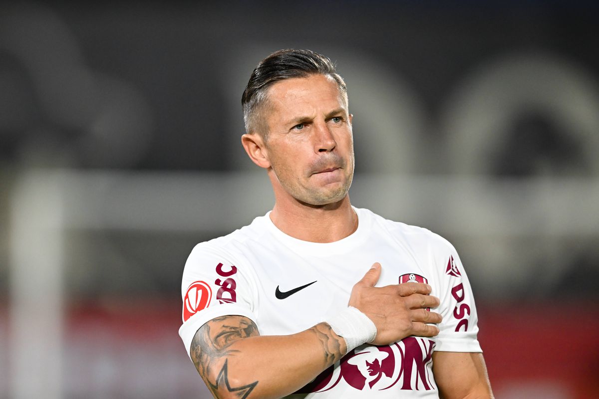 „Pleacă Louis Munteanu de la CFR?” » Dan Petrescu s-a enervat și a dat răspunsul pe loc: „Nu a făcut un antrenament cu echipa”