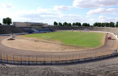 Stadionul cu 30.000 de locuri din drumul către Marea Neagră » Un colos în stare avansată de degradare: imagini excepționale