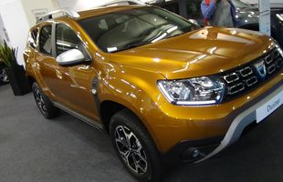 Dacia Duster este mai scumpă în România decât în Franţa sau Germania! Diferențe de peste o mie de euro, în funcție de model