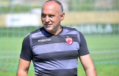Dusan Uhrin la Dinamo / Florin Prunea anunță: „Ne-am înțeles cu noul antrenor! La noi, meciurile nu se câștigă prin valoare”