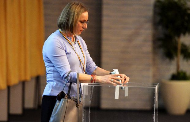 Decizie RADICALĂ la CSM București: rugbyul și voleiul masculin sunt istorie » Discuții aprinse la sediul clubului: Gabriela Szabo, redusă la tăcere