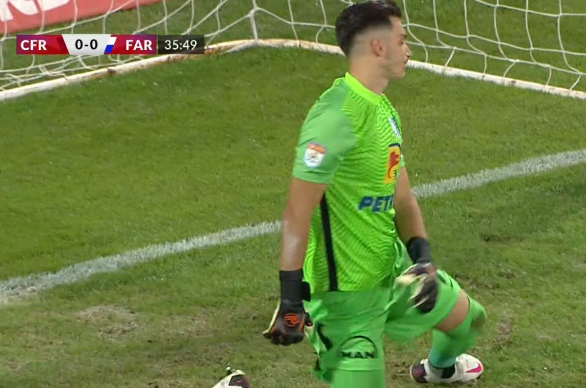 Preferatul lui Hagi a comis-o! Gafă decisivă în CFR - Farul