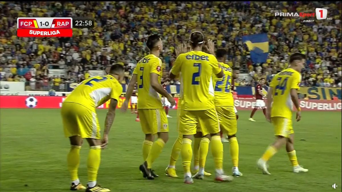 FOTO Petrolul - Rapid, Moldovan a scăpat mingea în poartă 13.08.2022