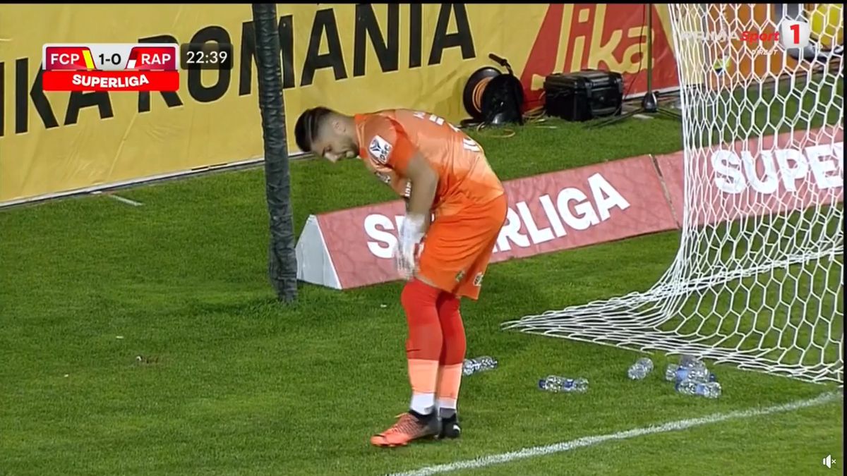 FOTO Petrolul - Rapid, Moldovan a scăpat mingea în poartă 13.08.2022