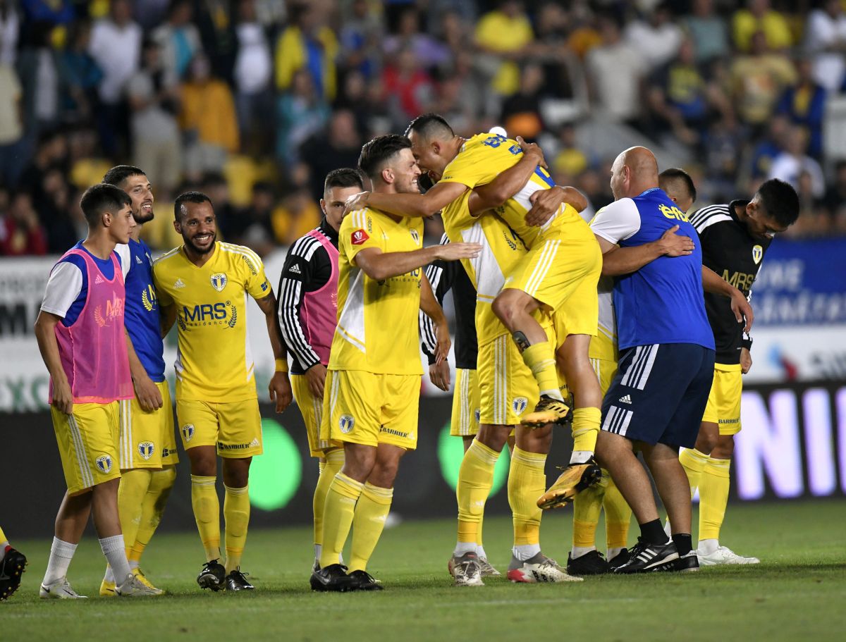 Jucătorul remarcat de Mihai Stoica în Petrolul - Rapid 1-0: „Luați evoluția lui și o sa vedeți de ce a câștigat Petrolul. A dat totul până la epuizare!”