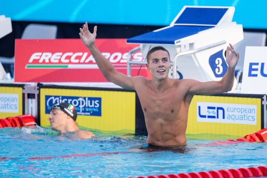David Popovici sărbătorind recordul mondial anul trecut la Roma FOTO Raed Krishan