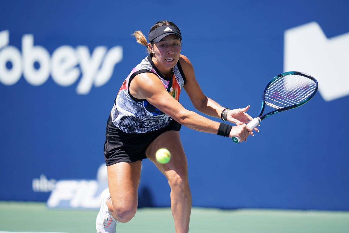 Schimbarea care a dus-o pe Halep în finala de la Toronto: „Lovea prea puternic” + Prima finală alături de Mouratoglou: „Sper la mai multe”