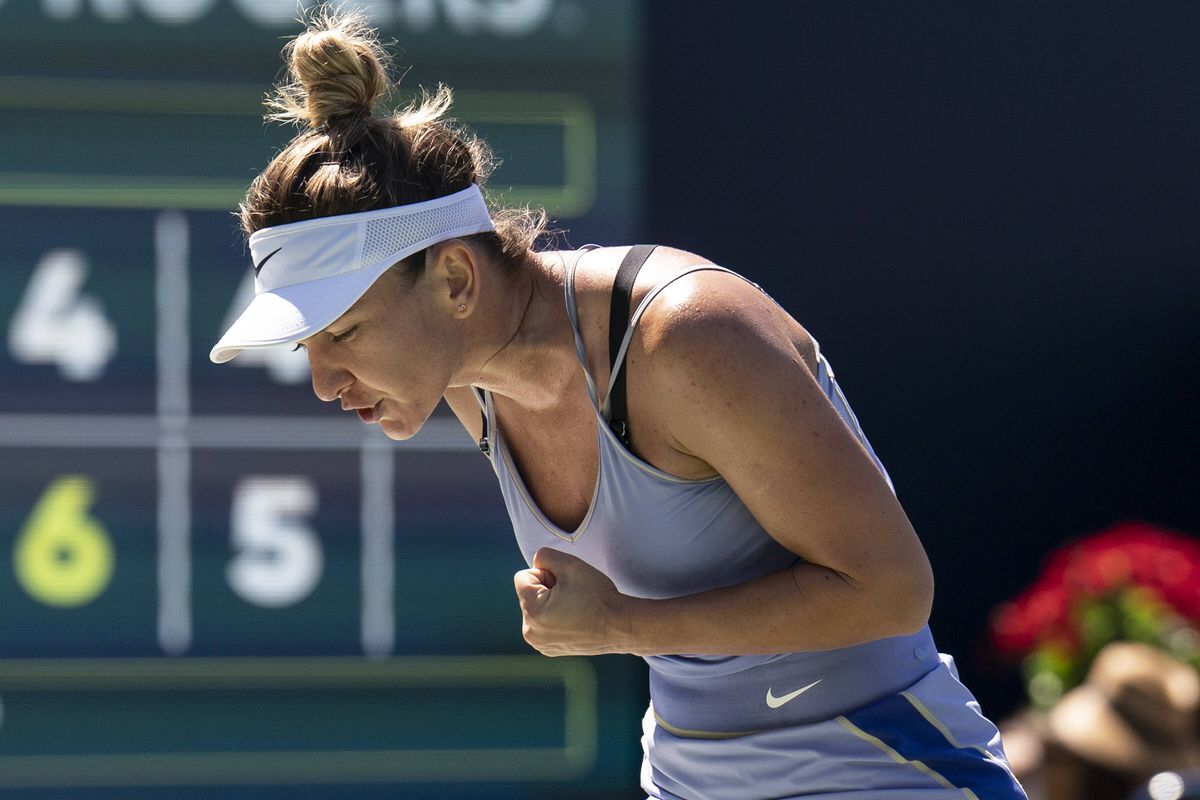 Schimbarea care a dus-o pe Halep în finala de la Toronto: „Lovea prea puternic” + Prima finală alături de Mouratoglou: „Sper la mai multe”