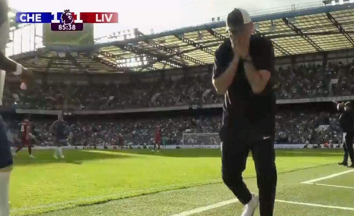 Klopp a căzut în genunchi » Imaginile serii în Chelsea - Liverpool