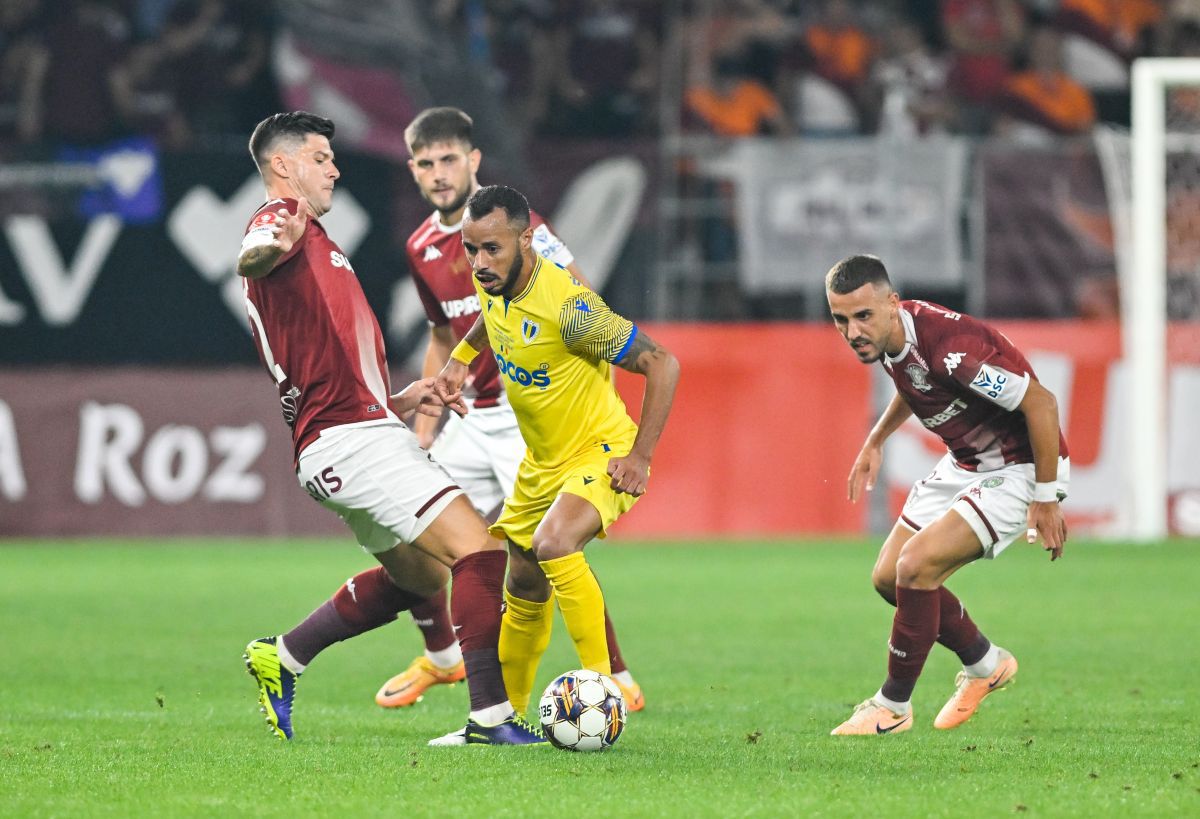 Gluma serii după Rapid - Petrolul » Răducioiu și Moldovan au râs de Braun: „A fost mai rapid în parcare, decât pe teren”