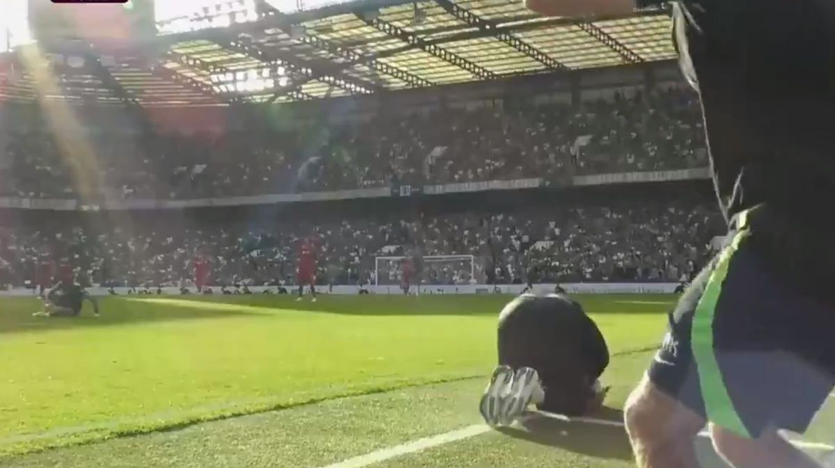 Klopp a căzut în genunchi » Imaginile serii în Chelsea - Liverpool