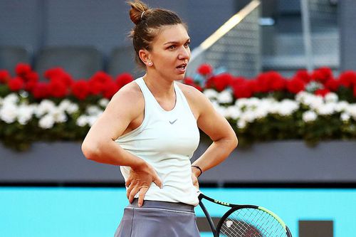 Simona Halep (31 de ani) a ieșit de astăzi din top 500 WTA. Totul i se trage de la suspendarea temporară primită în cazul de dopaj.