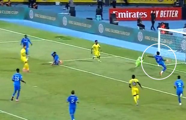 „N-am văzut așa ceva în viața mea!” » Val de reacții după ce Cristiano Ronaldo a fost blocat în cel mai spectaculos mod posibil