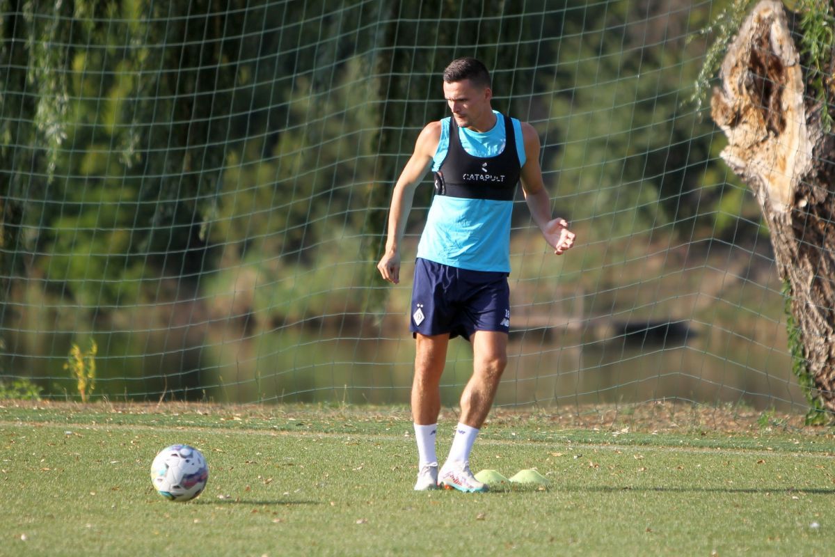 Lucescu și Yarmolenko în baza „Constructorul” » Dinamo Kiev s-a antrenat în casa Rapidului