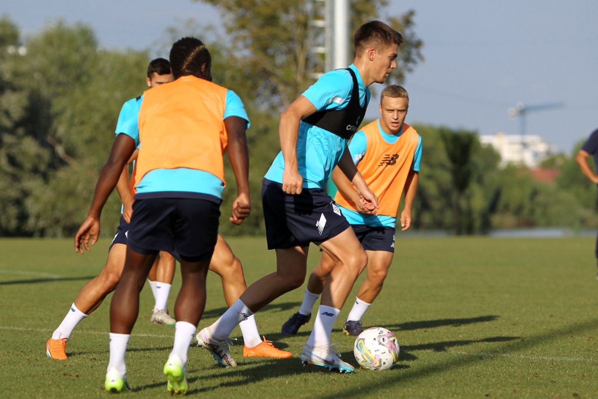 Dinamo Kiev s-a pregătit la baza Rapidului înainte de meciul cu Aris Salonic, din Giulești
