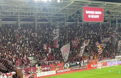 Galeria eliberează calea pentru venirea lui Șumudică! Ce s-a scandat pe stadion după Rapid - Petrolul