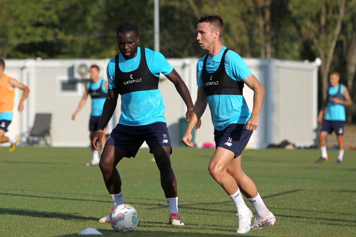 Lucescu și Yarmolenko în baza „Constructorul” » Dinamo Kiev s-a antrenat în casa Rapidului