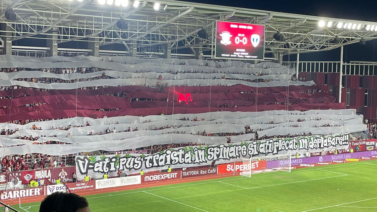 Scenografii și atmosferă la Rapid - Petrolul