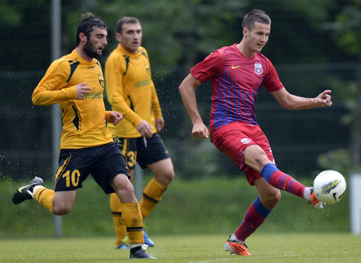 Primul transfer al lui Reghecampf la FCSB s-a lăsat de fotbal » Cu ce se ocupă acum Andrei Dumitraș: „Am acceptat pentru proiect”