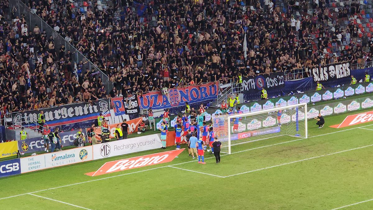 Ce s-a întâmplat pe gazon, imediat după FCSB – Sparta Praga » Incidente, danezul a scos cartonașul roșu