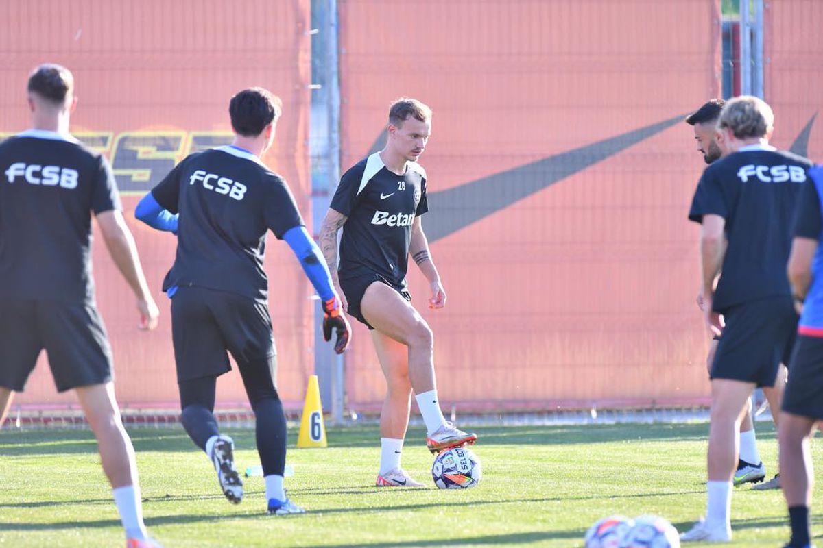 Gigi Becali a intrat în direct și a anunțat echipa de start, cu câteva ore înainte de FCSB - Sparta Praga: „E momentul să iasă și el la rampă”