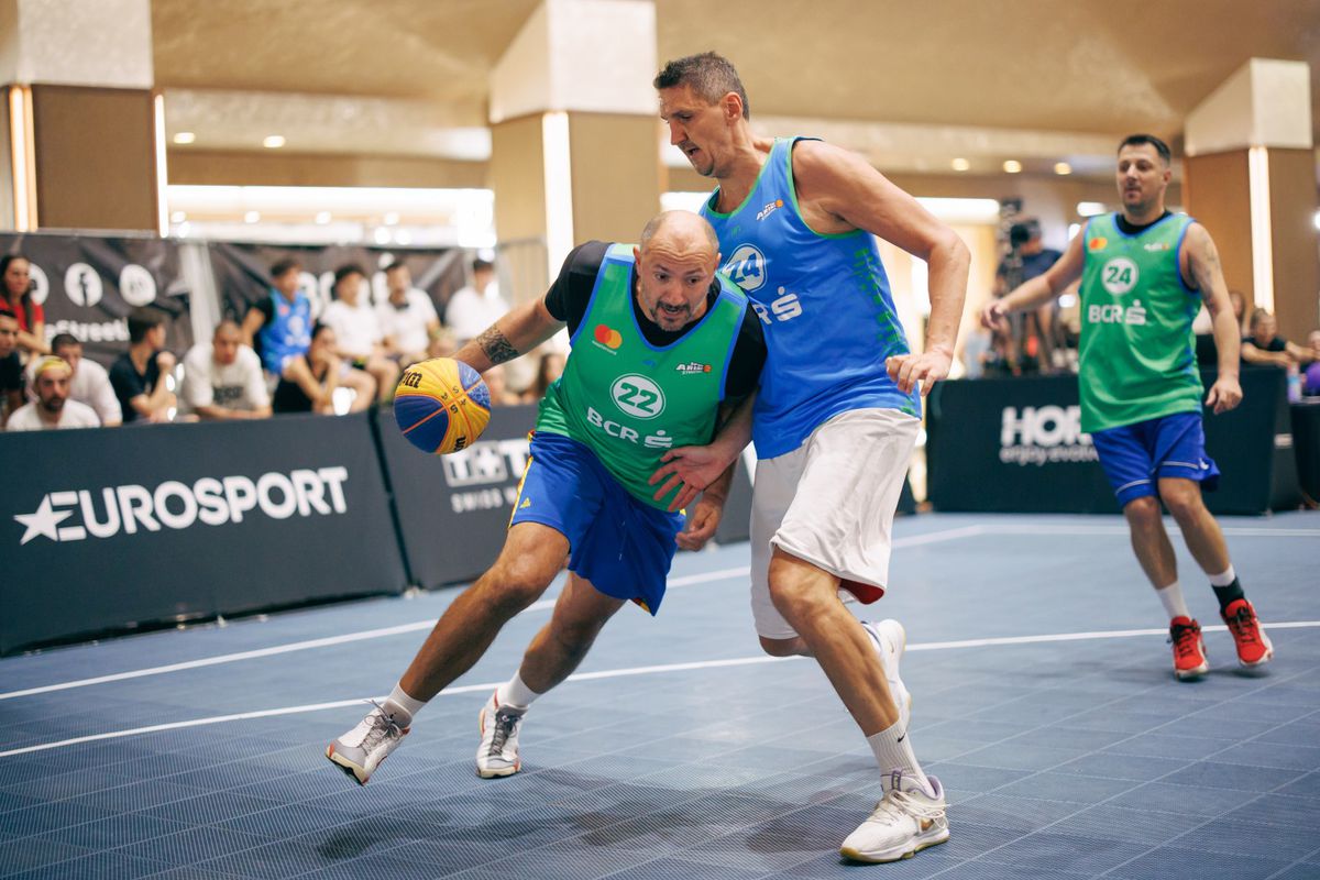 Baschetul 3x3 s-a oprit la Timișoara unde peste 200 de participanți au dat ora exactă sub panou