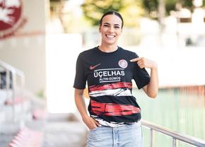 Cea mai bună jucătoare de fotbal a României s-a transferat în străinătate