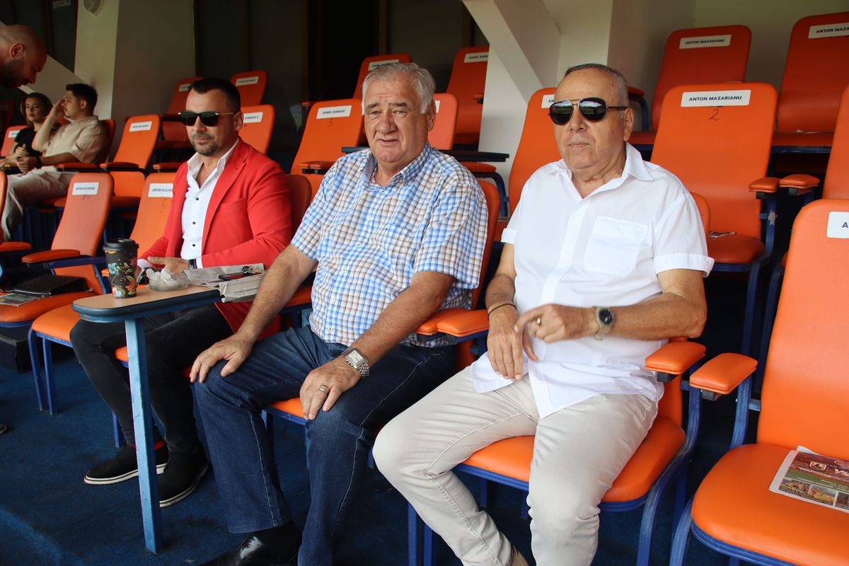 Cum arată acum Gheorghe Ștefan, după 4 condamnări definitive: „Am stat la un șpriț. E șmecher omul, slăbuț, în geacă cu puf de pinguin”