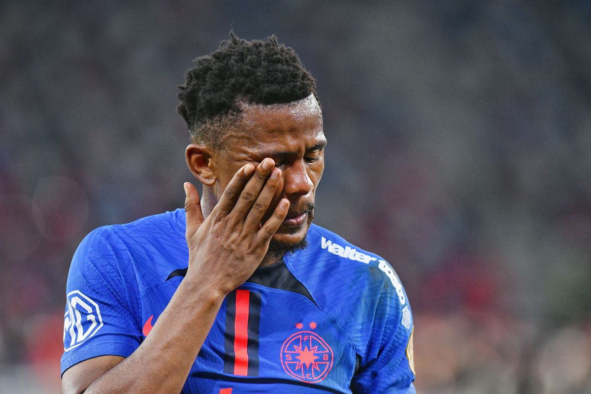 Scuza găsită de Malcom Edjouma pentru prima repriză din FCSB - Sparta Praga: „A fost o problemă”