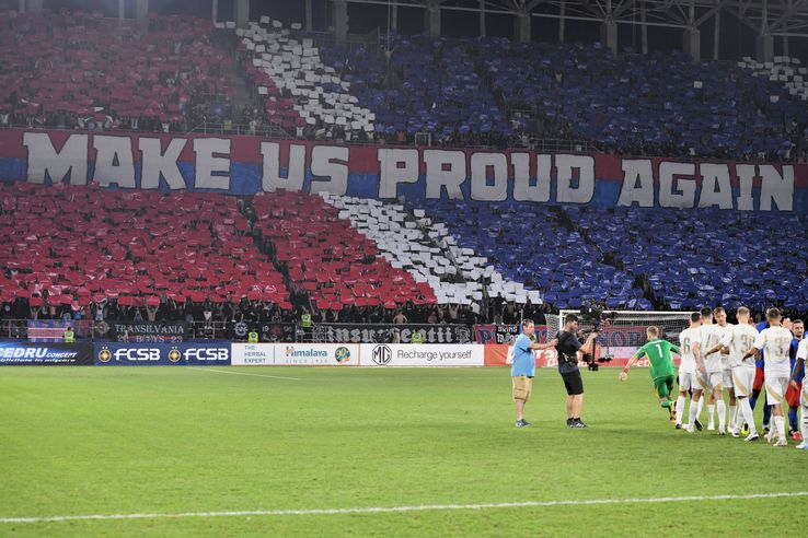 Scenografia fanilor celor de la FCSB pentru meciul cu Sparta Praga de pe Ghencea / Foto: Cristi Preda