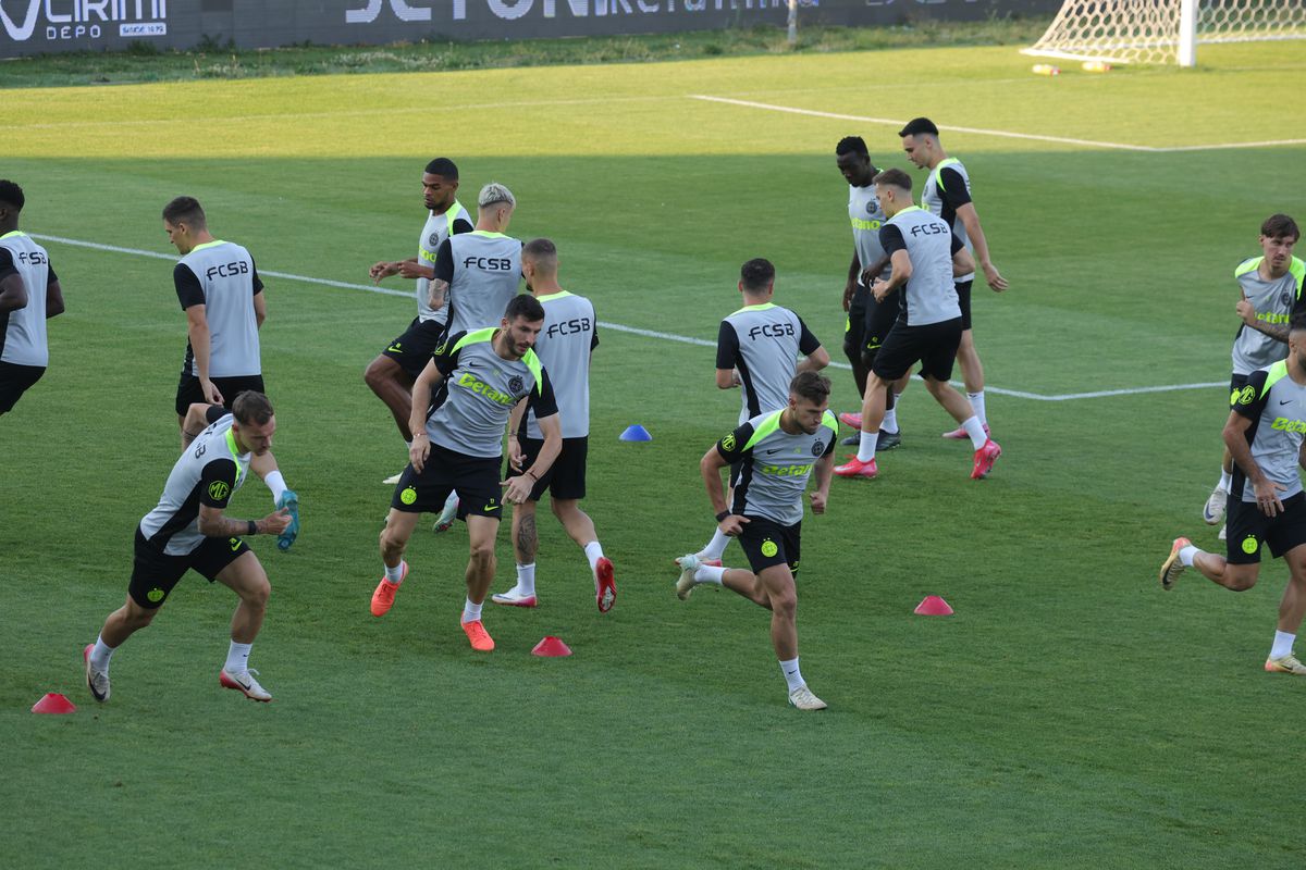 Antrenament FCSB la Priştina