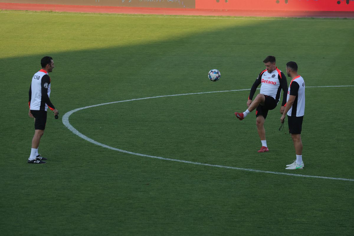 Antrenament FCSB la Priştina