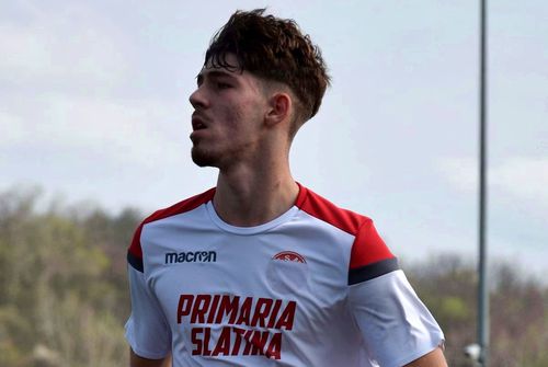 Bogdan Miu a fost aruncat peste bord de CSM Slatina, cu toate că e considerat una dintre „perlele” Academiei