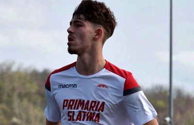 Caz incredibil în fotbalul românesc: l-a alungat pe puștiul-bombă din Academie ca să ia străini pe salarii mari » Este urmărit în Italia și Suedia și eligibil pentru Ucraina