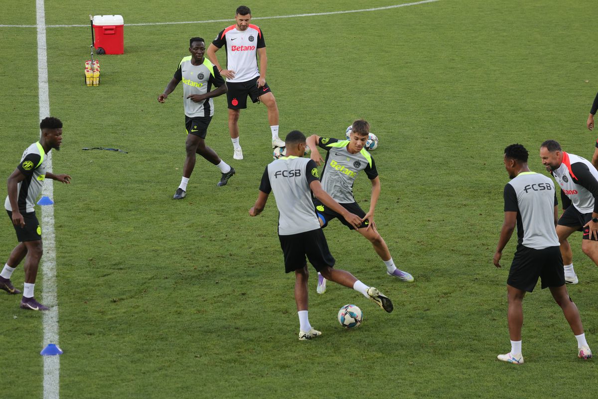 Antrenament FCSB la Priştina