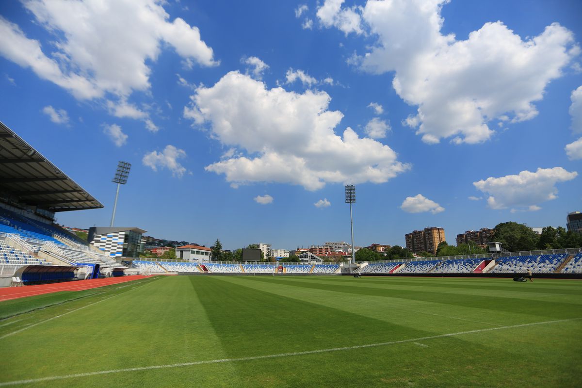 Stadionul Fadil Vokrri din Priştina