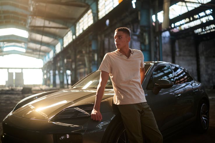 David Popovici a încheiat un parteneriat cu Porsche