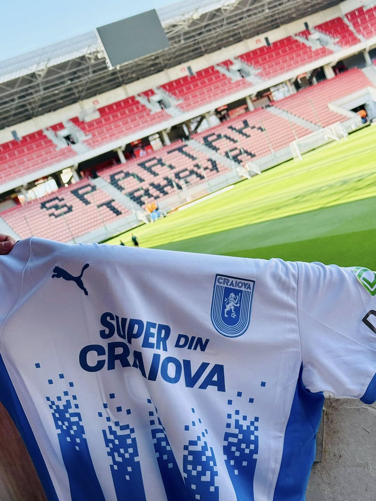 Schimbare pe echipamentul Universității Craiova pentru returul cu Spartak Trnava » Cum vor arăta tricourile