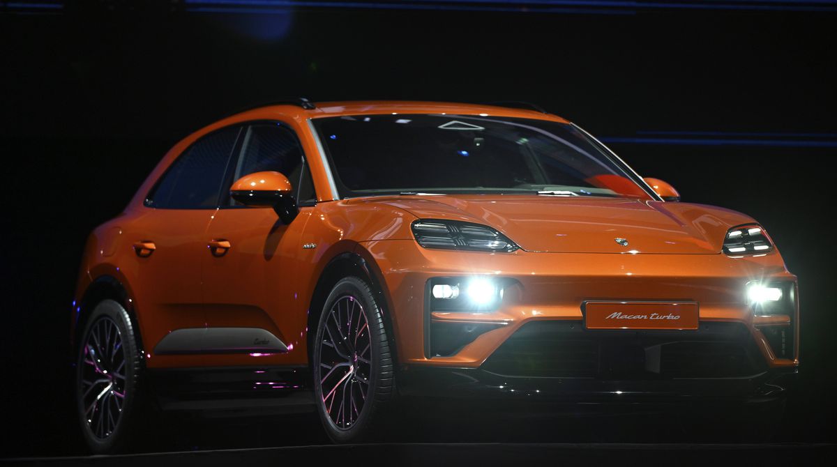 Porsche nu a rămas impasibil: David Popovici, numit astăzi ambasador al brandului » Ce presupune parteneriatul