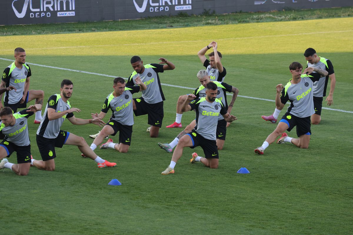 Antrenament FCSB la Priştina