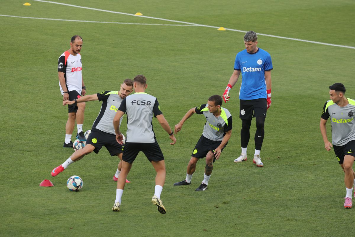 Antrenament FCSB la Priştina